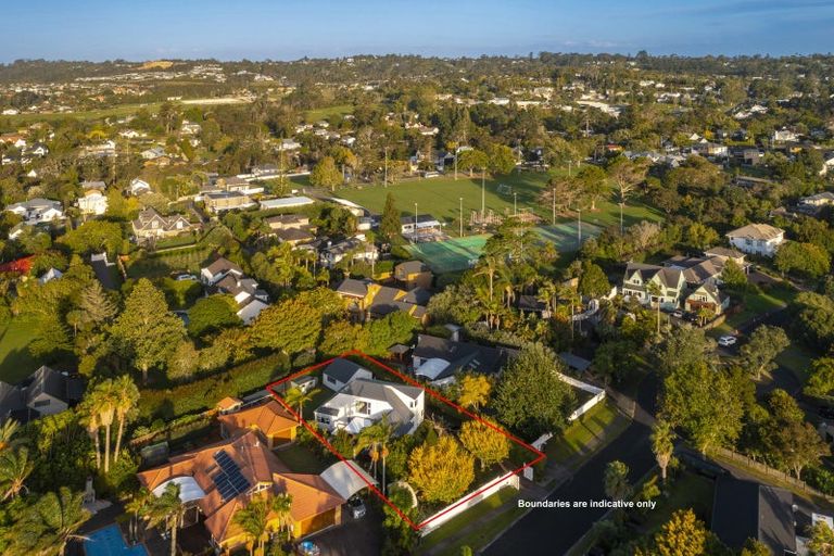 Photo of property in 16 Waipuia Place, Greenhithe, Auckland, 0632