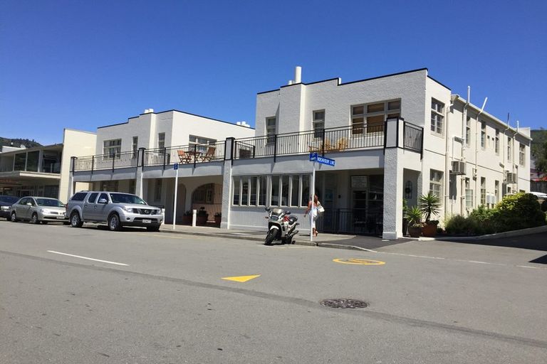 Photo of property in 11-19 Wellington Street, Picton, 7220