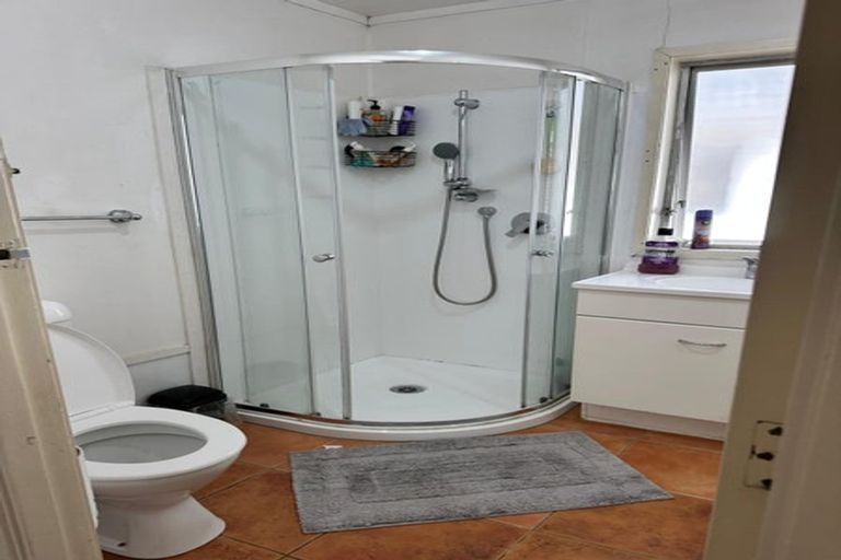 Photo of property in 136 Mahia Road, Wattle Downs, Auckland, 2103