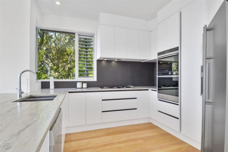 Photo of property in 1/56 Castor Bay Road, Castor Bay, Auckland, 0620
