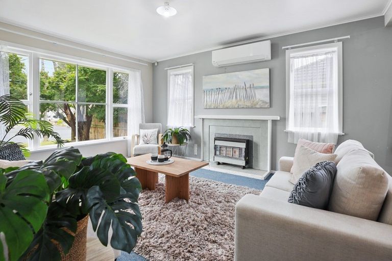 Photo of property in 5 Dalesford Street, Silverdale, Hamilton, 3216