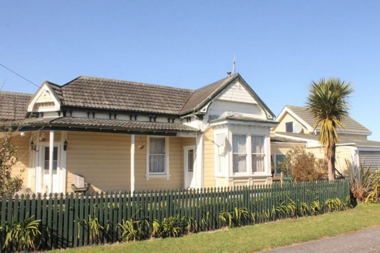 Photo of property in 38 Rintoul Street, Westport, 7825