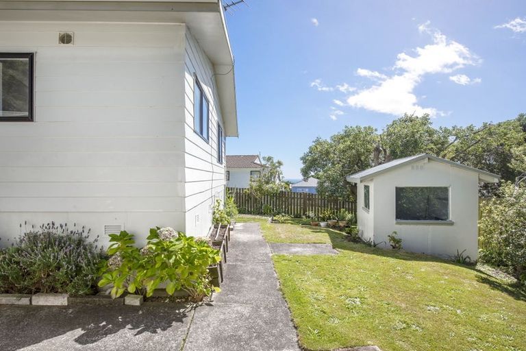 Photo of property in 6 Moki Street, Titahi Bay, Porirua, 5022
