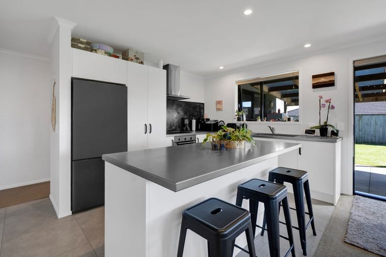 Photo of property in 15 Customhouse Street, Bell Block, New Plymouth, 4312