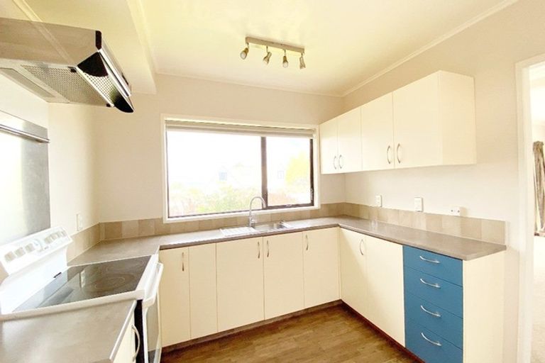 Photo of property in 68 Donovan Street, Blockhouse Bay, Auckland, 0600