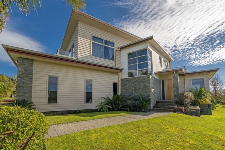 Photo of property in 159 Centennial Drive, Whitianga, 3510