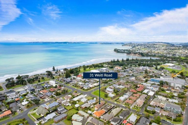 Photo of property in 31 Weiti Road, Orewa, 0931