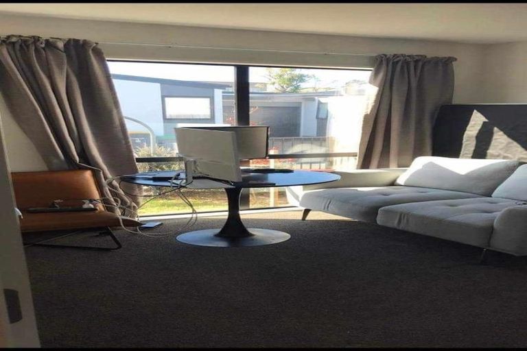 Photo of property in 15 League Lane, Phillipstown, Christchurch, 8011