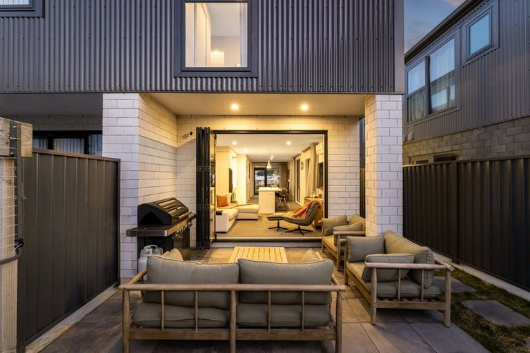 Photo of property in 11 Tokitoki Way, Kenepuru, Porirua, 5022