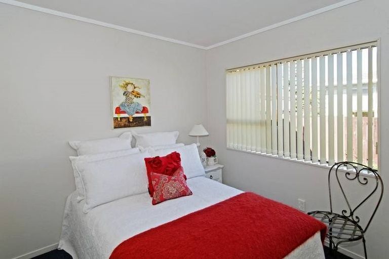 Photo of property in 1/374 Bucklands Beach Road, Bucklands Beach, Auckland, 2012