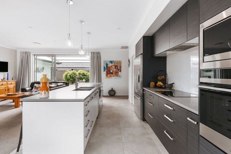 Photo of property in 13 Shoreview Close, Omokoroa, 3114