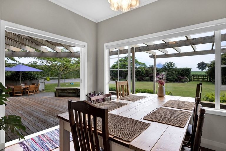 Photo of property in 1048 Normanby Road, Manaia, Hawera, 4678