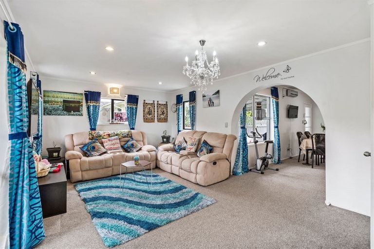 Photo of property in 1/93 Coronation Road, Mangere Bridge, Auckland, 2022