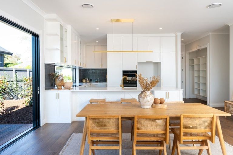 Photo of property in 8 Gage Lane, Havelock North, 4130