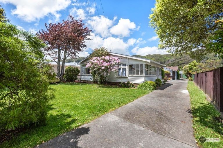 Photo of property in 288 Waiwhetu Road, Fairfield, Lower Hutt, 5011