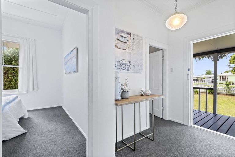 Photo of property in 18 Cosgrave Road, Papakura, 2110