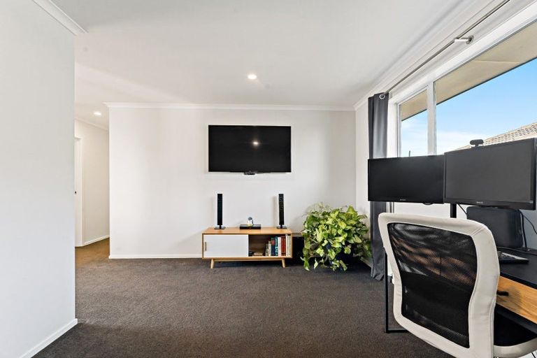 Photo of property in 30 Raymond Grace Avenue, Huapai, Kumeu, 0810