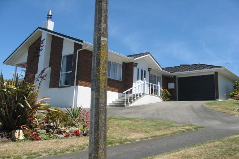 Photo of property in 10 Sunrise Heights, Feilding, 4702