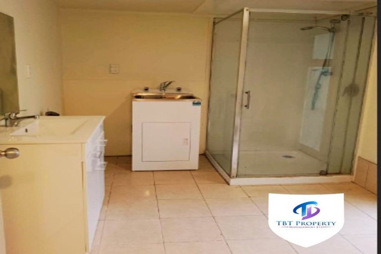 Photo of property in 27 Burndale Terrace, Manurewa, Auckland, 2102