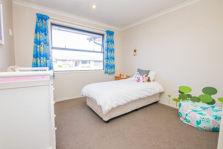 Photo of property in 2 Greenlea Place, Frimley, Hastings, 4120