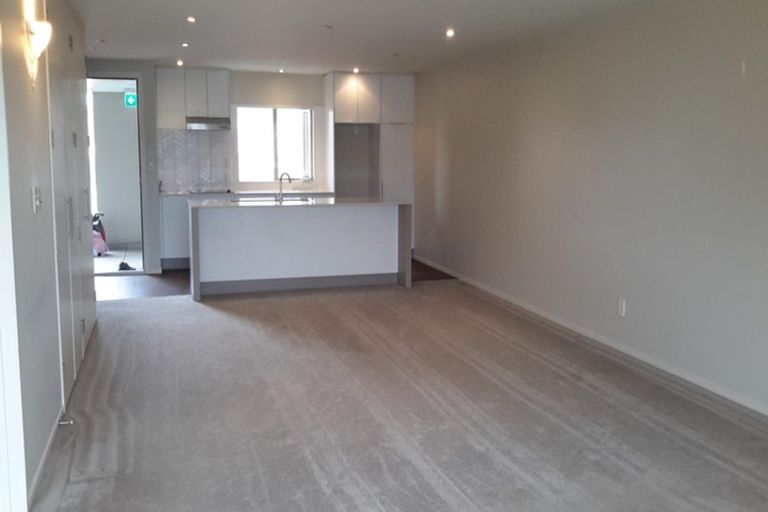 Photo of property in 311/252 Centreway Road, Orewa, 0931