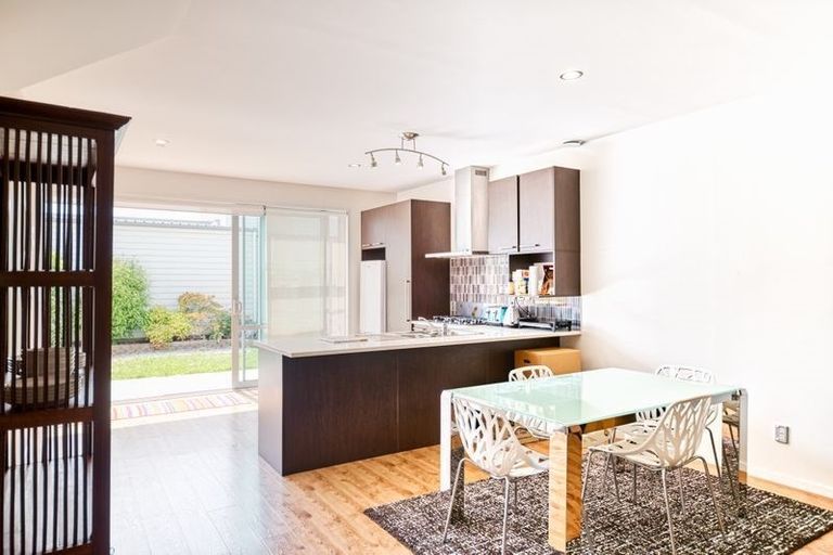 Photo of property in 74 Kuaka Drive, Takanini, 2112