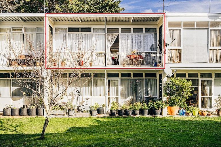 Photo of property in Balmoral Court, 2/130a Balmoral Road, Mount Eden, Auckland, 1024