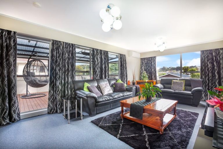 Photo of property in 123 Spinnaker Drive, Whitby, Porirua, 5024