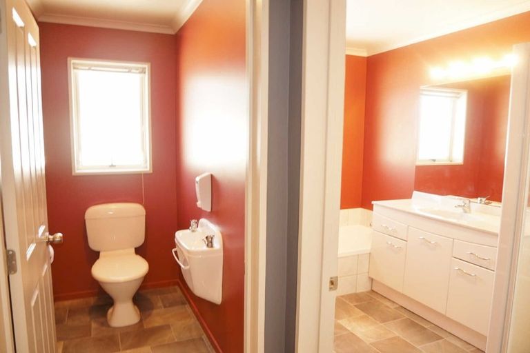 Photo of property in 19 John Olliver Terrace, Halswell, Christchurch, 8025