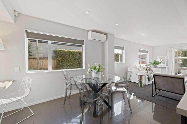 Photo of property in 1/49 Maxwell Street, Riccarton, Christchurch, 8041