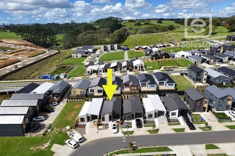 Photo of property in 53 Taukahiwi Road, Pukekohe, 2120