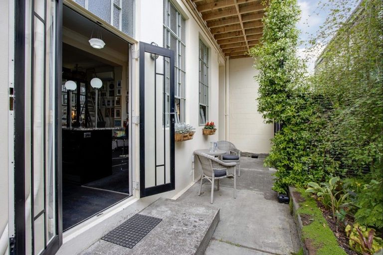 Photo of property in 214a Emerson Street, Napier South, Napier, 4110