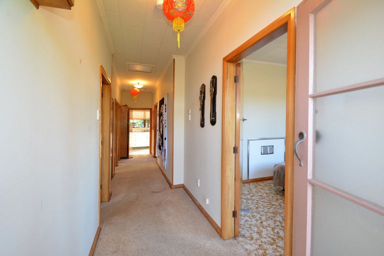 Photo of property in 25 Kaikorai Valley Road, Kaikorai, Dunedin, 9010