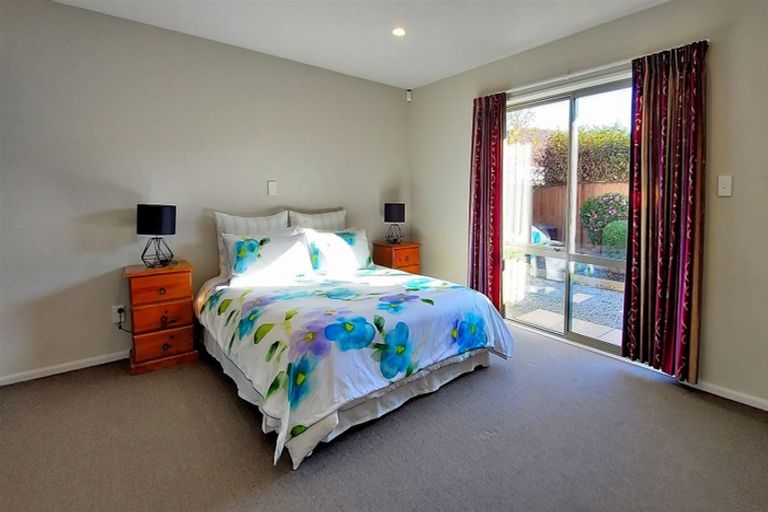 Photo of property in 27 Stableford Green, Burnside, Christchurch, 8053