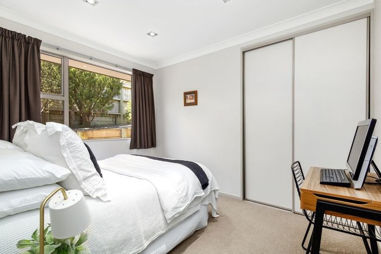 Photo of property in 101 Bing Lucas Drive, Tawa, Wellington, 5028