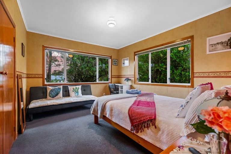 Photo of property in 24 Kaurilands Road, Titirangi, Auckland, 0604