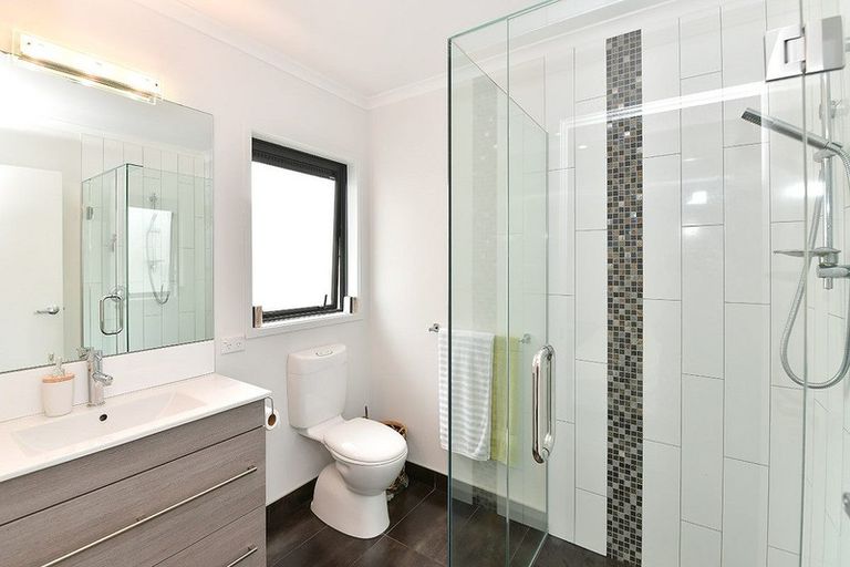 Photo of property in 27 The Circle, Manly, Whangaparaoa, 0930