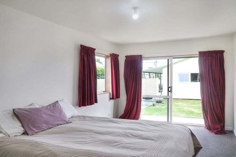 Photo of property in 21 Glencairn Road, Twizel, 7901