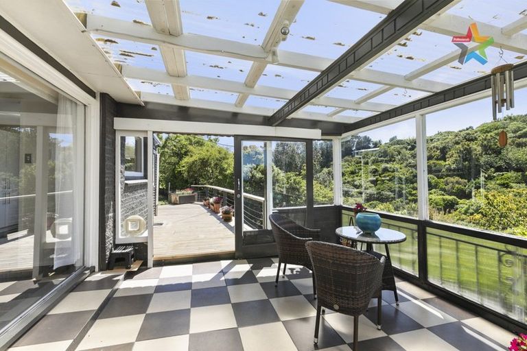 Photo of property in 80 Korokoro Road, Korokoro, Lower Hutt, 5012