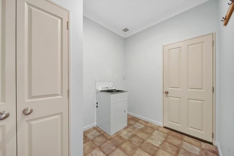 Photo of property in 396 Turuturu Road, Hawera, 4674