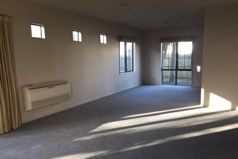 Photo of property in 99 Brockworth Place, Riccarton, Christchurch, 8011