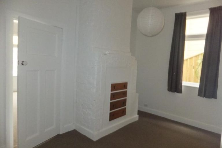 Photo of property in 14 Kenwyn Terrace, Newtown, Wellington, 6021