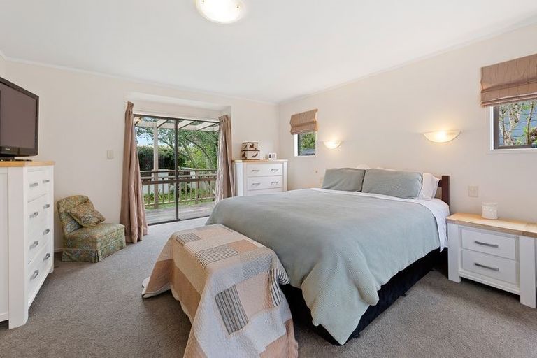 Photo of property in 12 Davita Place, Farm Cove, Auckland, 2012