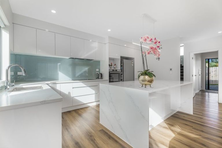 Photo of property in 21a Brixton Road, Manly, Whangaparaoa, 0930