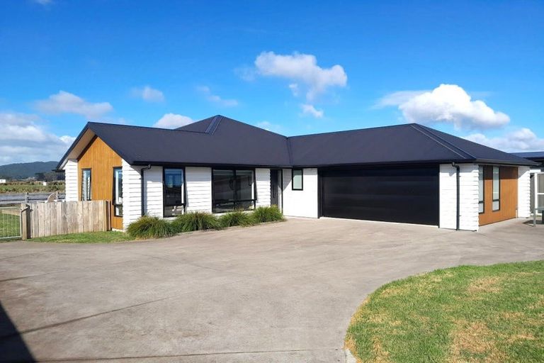 Photo of property in 126 Ngaio Drive, Matarangi, Whitianga, 3592