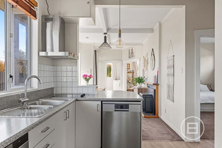 Photo of property in 16 Dunn Street, Somerfield, Christchurch, 8024