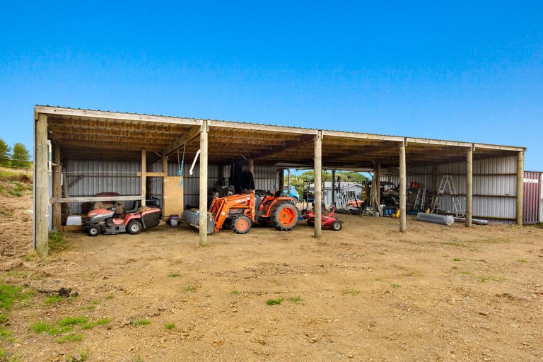 Photo of property in 1498 Oneriri Road, Kaiwaka, 0573