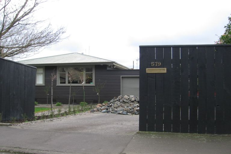 Photo of property in 579 Featherston Street, Roslyn, Palmerston North, 4414