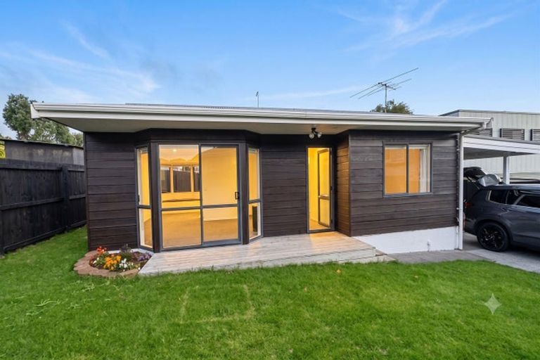 Photo of property in 27a Willoughby Avenue, Howick, Auckland, 2014