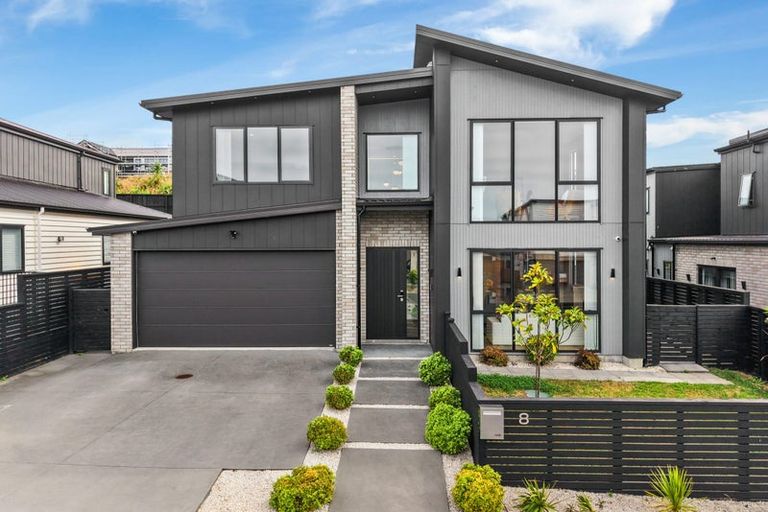 Photo of property in 8 Kumukumu Road, Long Bay, Auckland, 0630